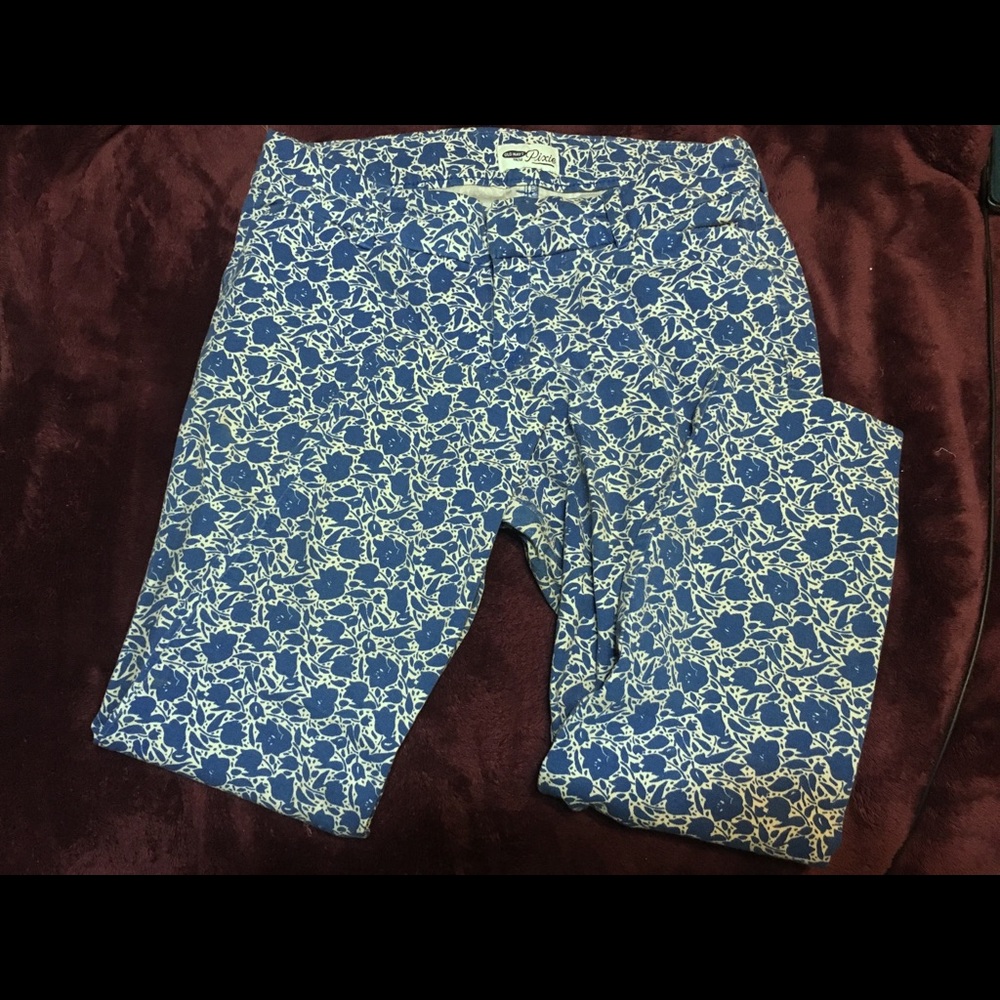 Old Navy Pixie Pants Blue and White 8 Petite